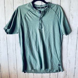 GAP men’s T-shirt.  Size-medium. Teal